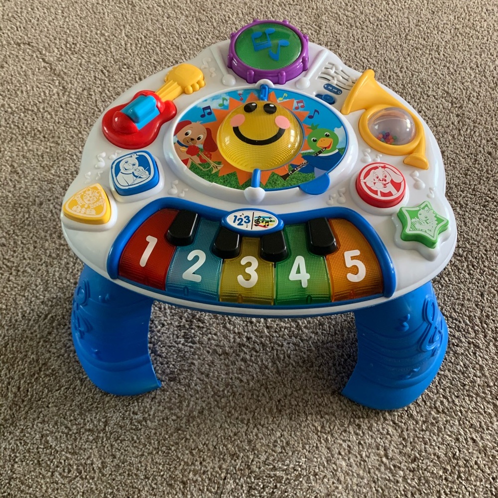 Baby Einstein activity table
